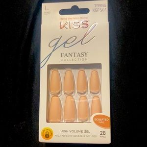 Kiss gel nails